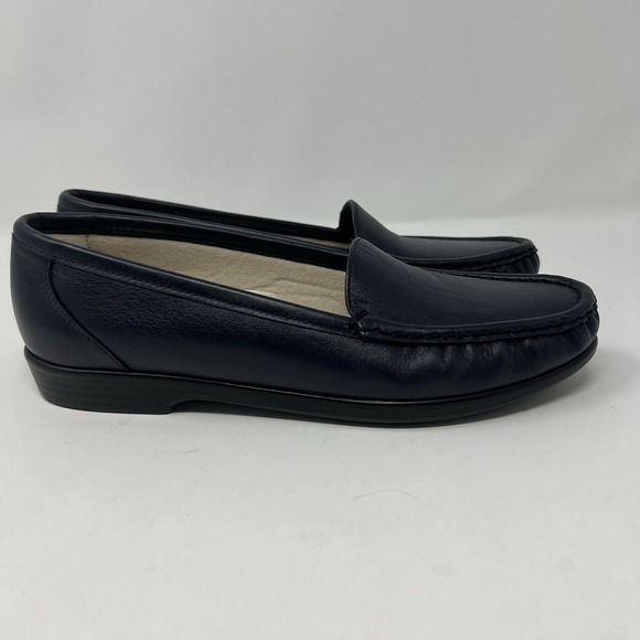 Women's SAS Navy Slip On Loafers Tripad Size 8S Excellent Condition - Picture 2 of 9
